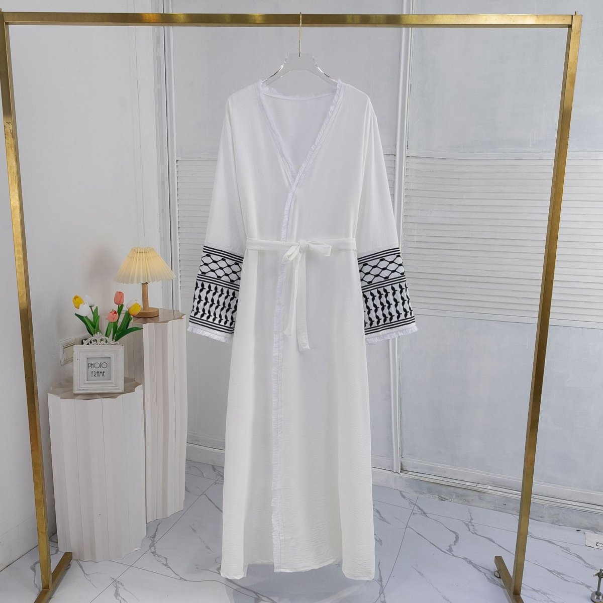 Elegant Cardigan Embroidered Muslim Dress Women's Robe - Eshtree