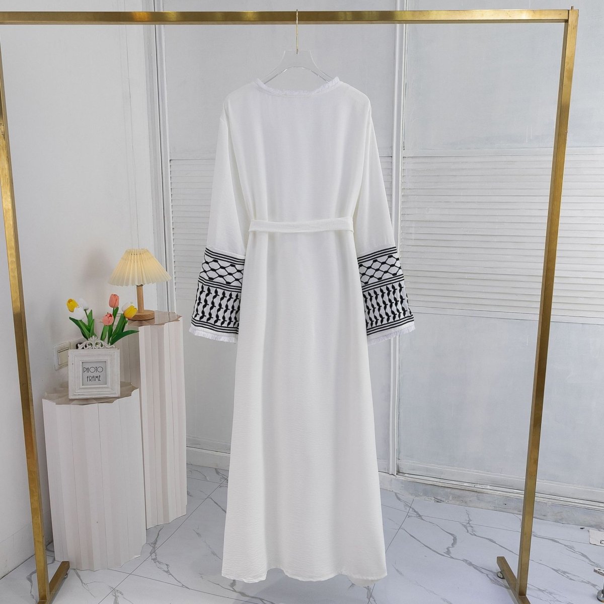 Elegant Cardigan Embroidered Muslim Dress Women's Robe - Eshtree