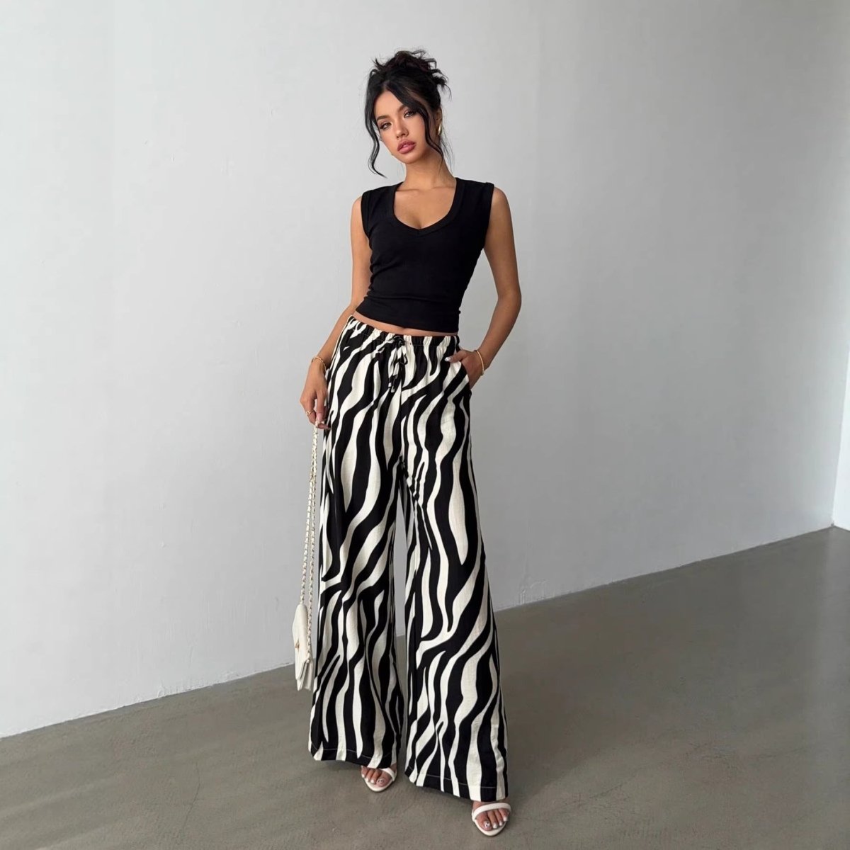 Elegant Printed Wide - Leg Pants For Women - Eshtree