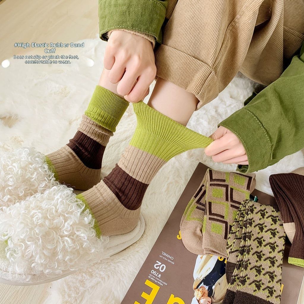 Retro Women's Warm Double Needle Embroidery Mid-calf Socks