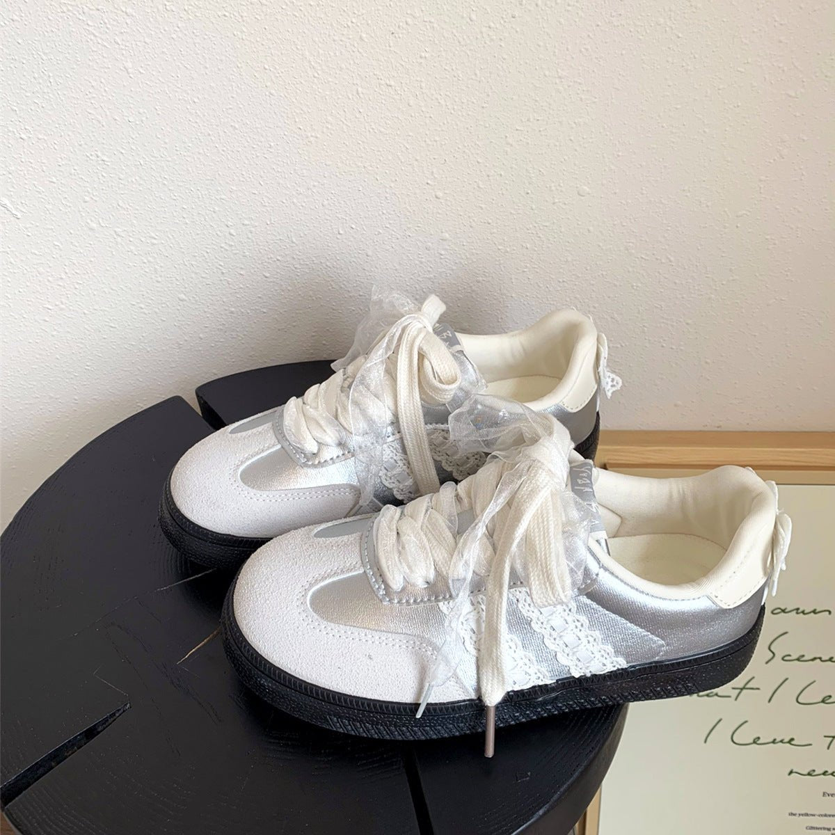 Fashionable Lace Bow - decorated Flat Casual Shoes - Eshtree