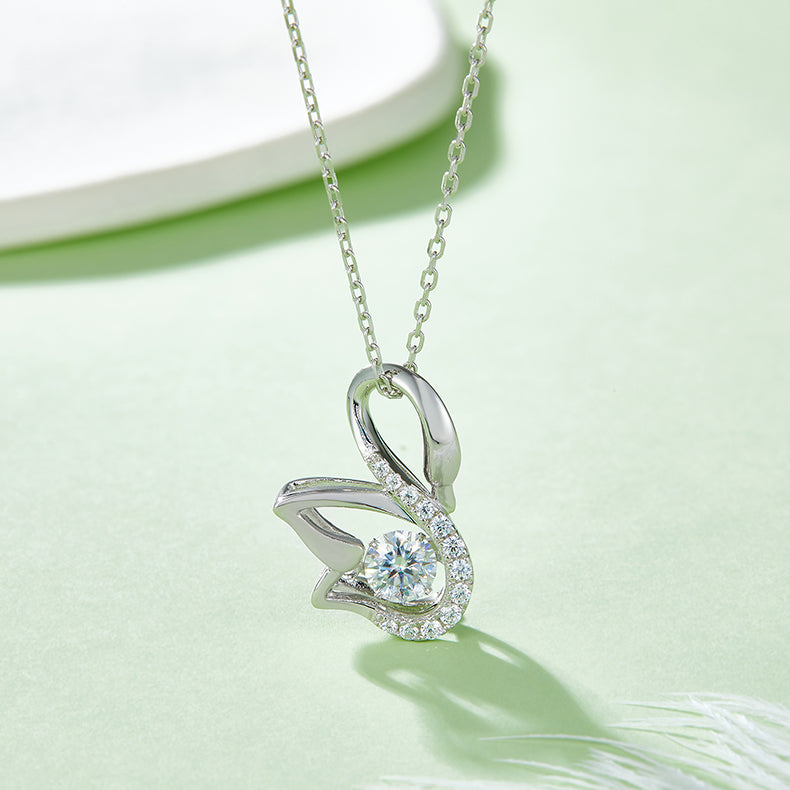 Set With Top-quality Moissanite, This Luxurious And Fashionable Light Luxury Trend Jewelry Necklace Pendant Is Made Of S925 Silver Electroplated With Platinum