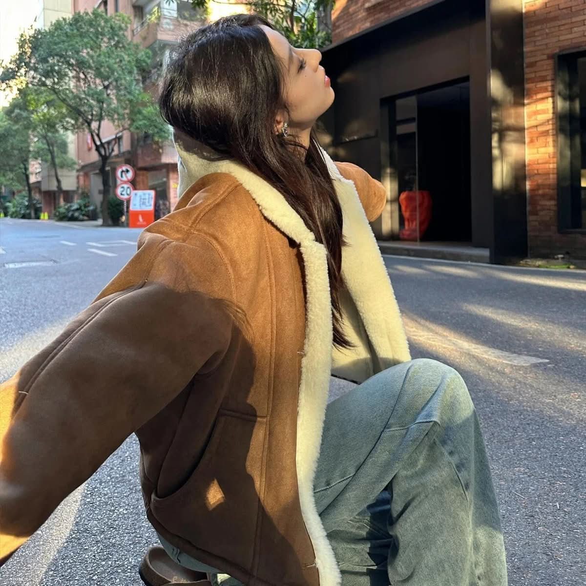 Fleece - lined Thick Lapel Short Lamb Wool Padded Jacket - Eshtree