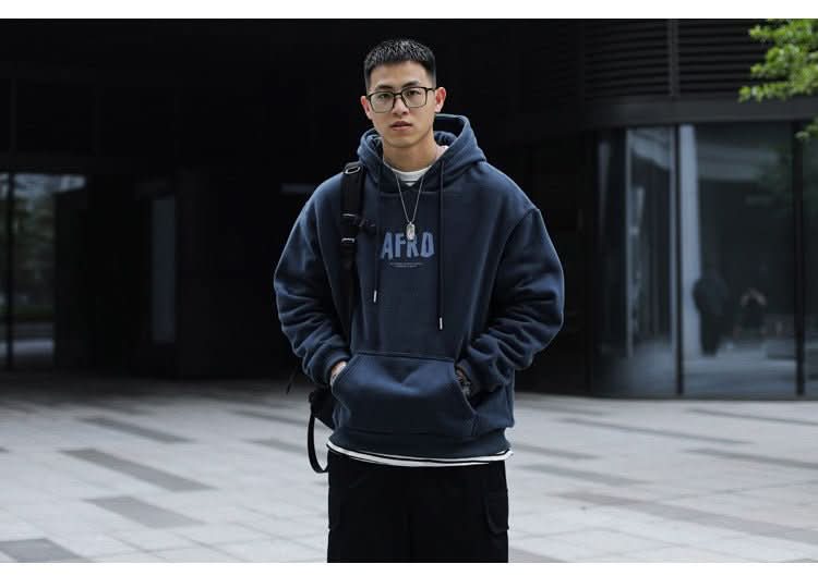 Fleece - lined Thickened American Retro Men's Sweater - Eshtree