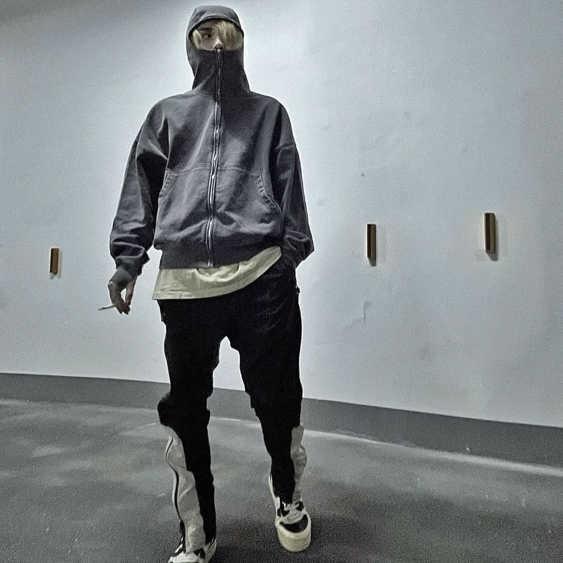 Loose Casual Hoodie Sweater Mask Zipper Distressed Cardigan - Eshtree