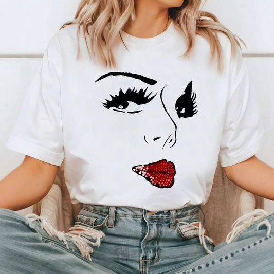 Loose - fitting Short - sleeve T-shirt With A Lip - print Design - Eshtree