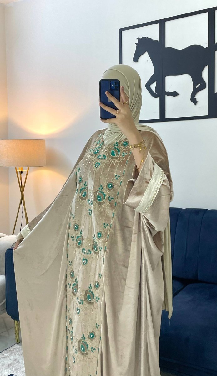 ملحفة فاخرة بخامة القطيفة الفرنساوي - Eshtree