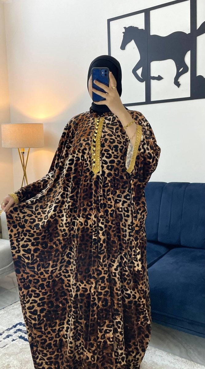 ملحفة شتوية عالية الفخامة بخامة قطيفة فرنساوي تيجر - Eshtree