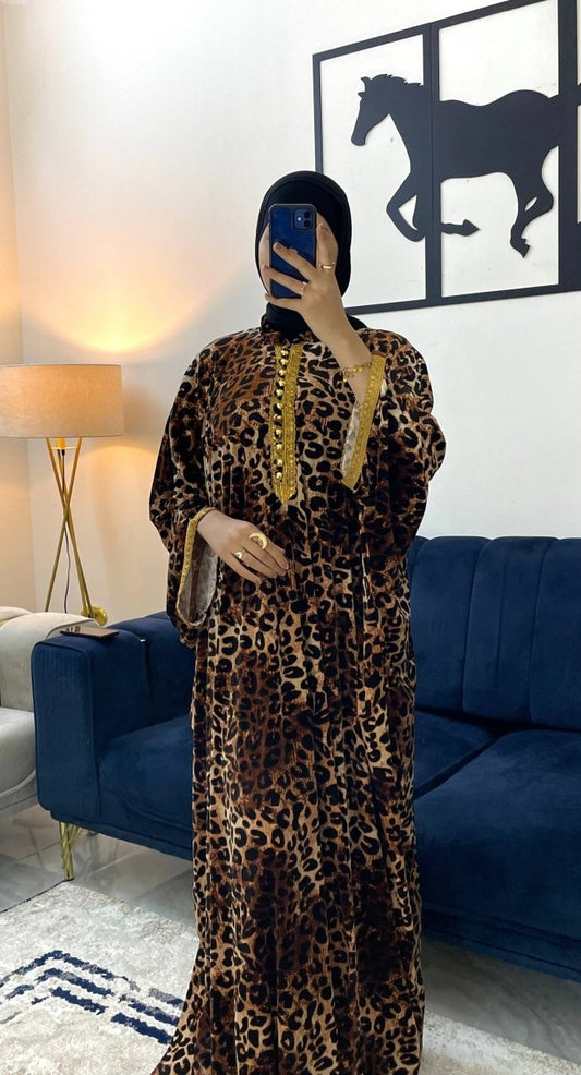 ملحفة شتوية عالية الفخامة بخامة قطيفة فرنساوي تيجر - Eshtree