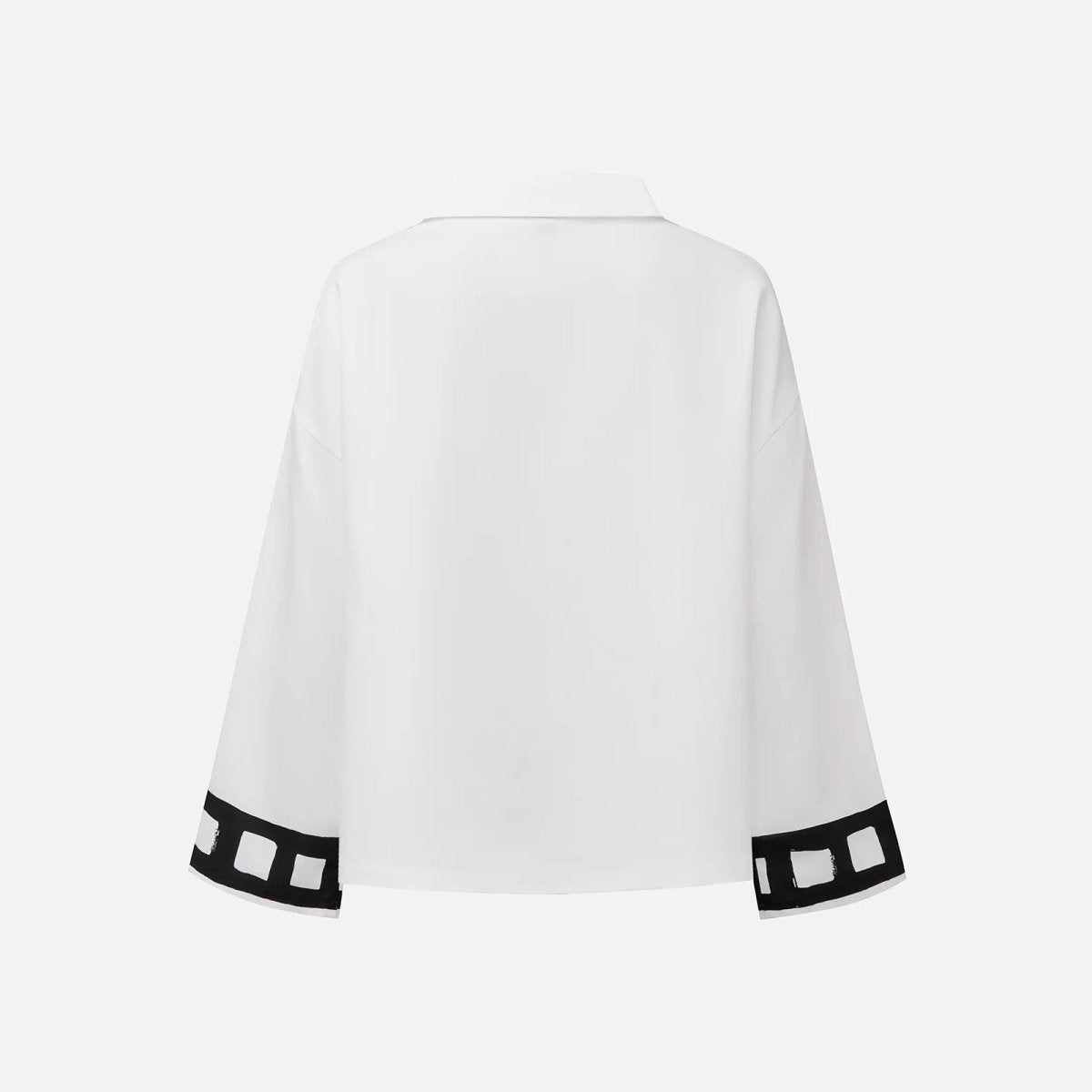 Stylish Relaxed - fit Womens T-shirt With A Stand - up Collar Long Sleeves And A Floral Print - Eshtree