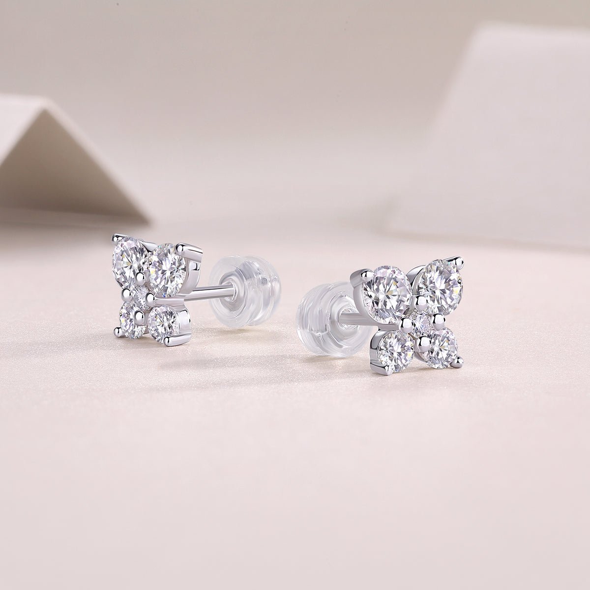 Top - quality Moissanite Luxury And Fashionable Light Luxury Jewelry Silver Stud Earrings S925 Silver Plated Platinum - Eshtree