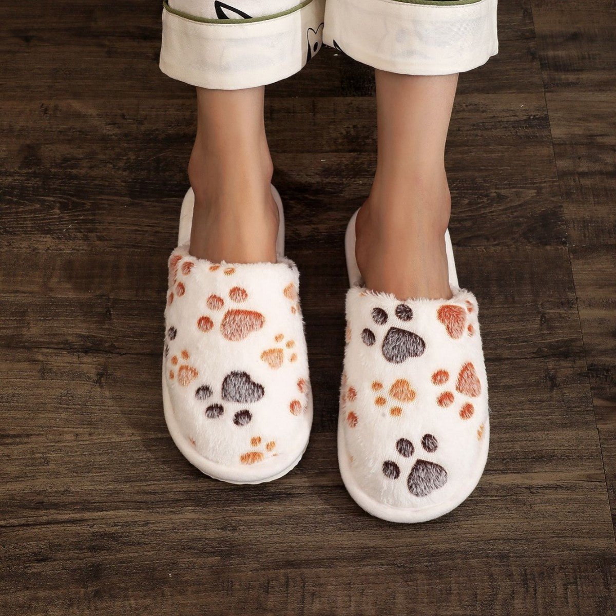 Women's Cartoon Print Versatile Velvet Cotton Slippers - Eshtree