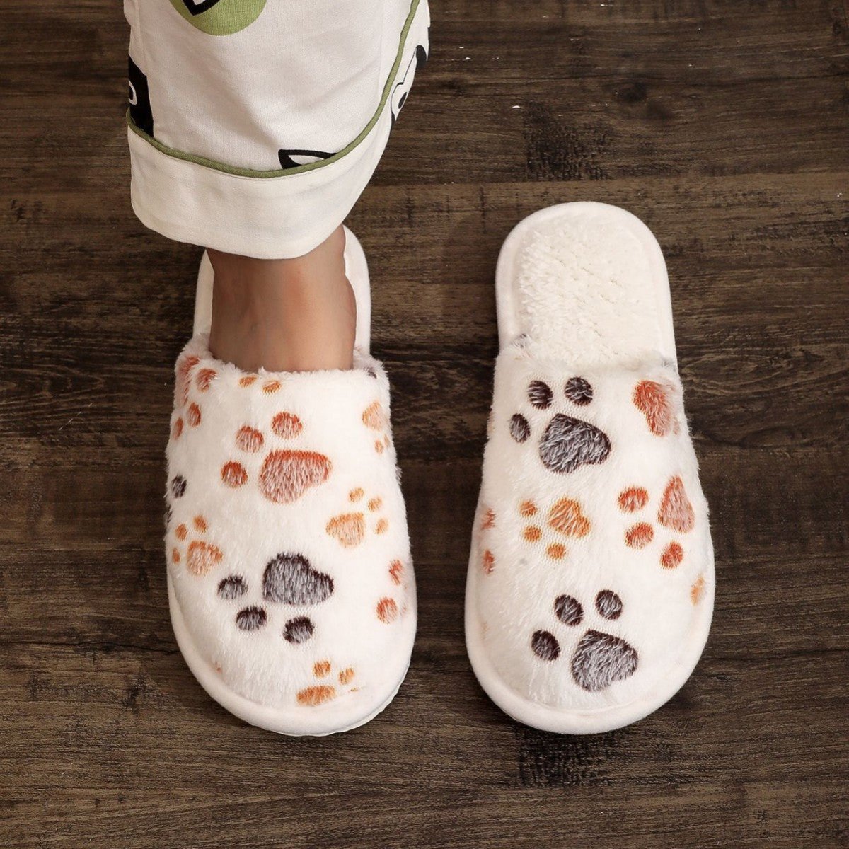 Women's Cartoon Print Versatile Velvet Cotton Slippers - Eshtree