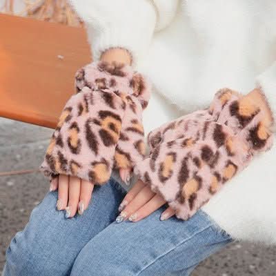 Women's Cute Leopard Print Fleece Fingerless Gloves - Eshtree