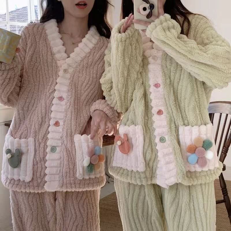 Women's Fashionable Temperament Plush Pajamas Homewear Suit - Eshtree